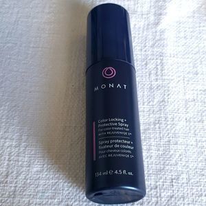 Monat color locking+ protective spray NWT 🌿